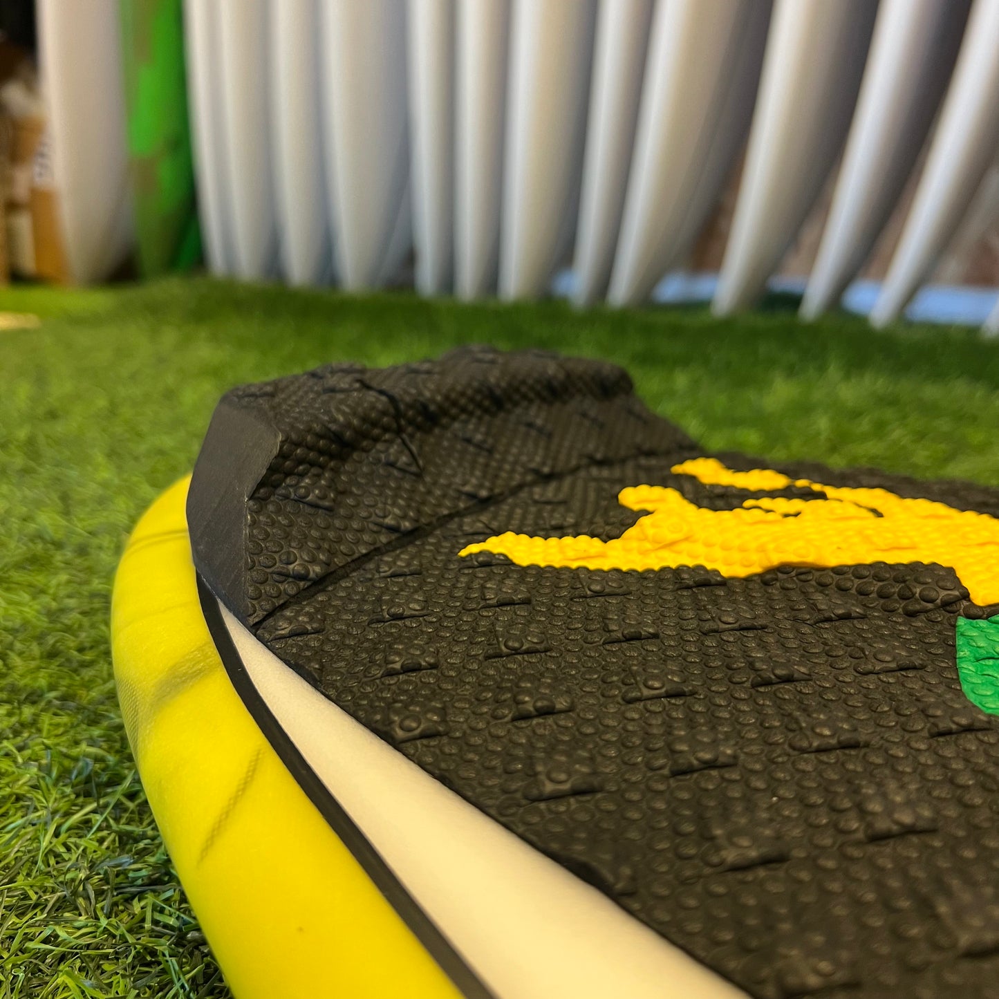 אסטרודק ברניז לגלשן